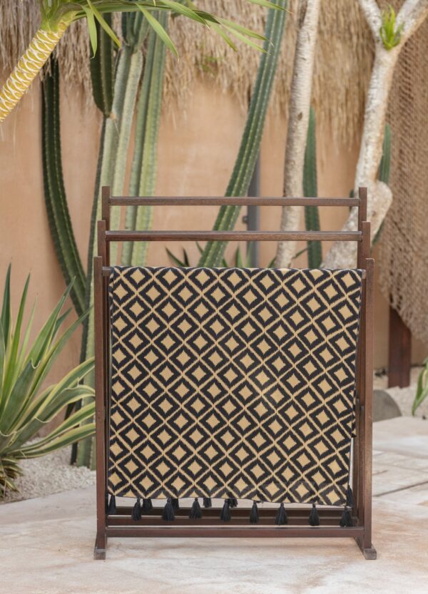 Maria Stole | Suku Bazar Bali